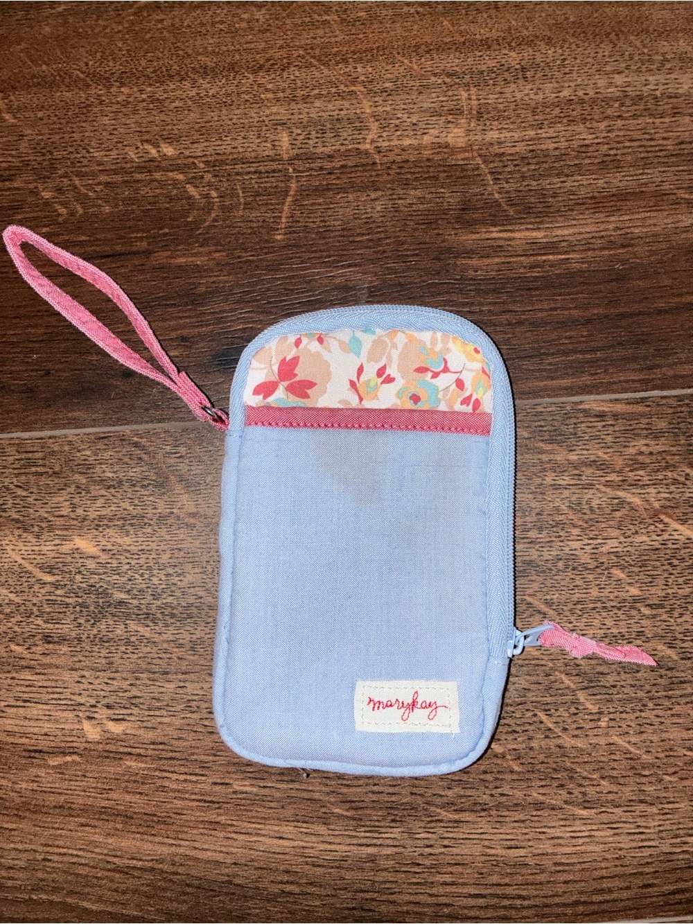 Mary Kay Light Blue Wristlet Pouch with Pink Accent